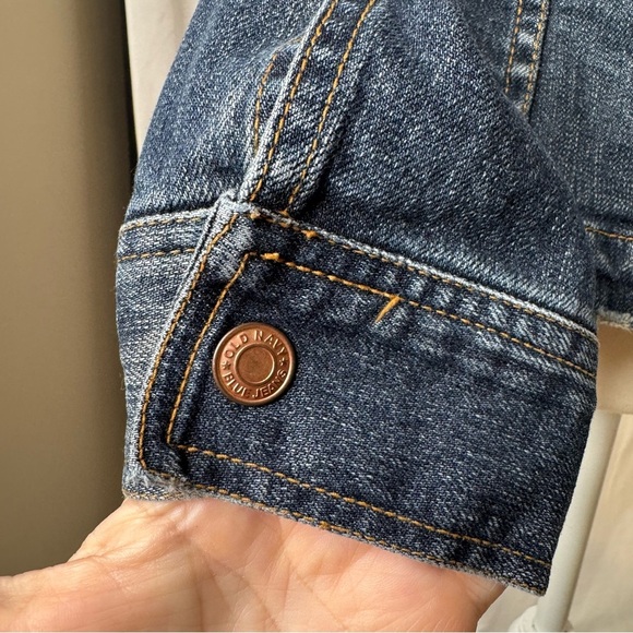Old Navy Blue Jean Jacket Fitted Tailored Style with Distressing Sz Large - Picture 5 of 11